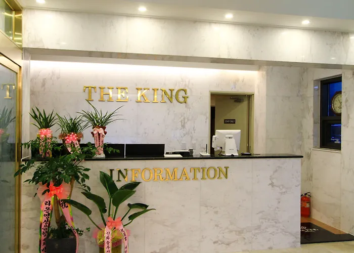 Hotel The King 2*